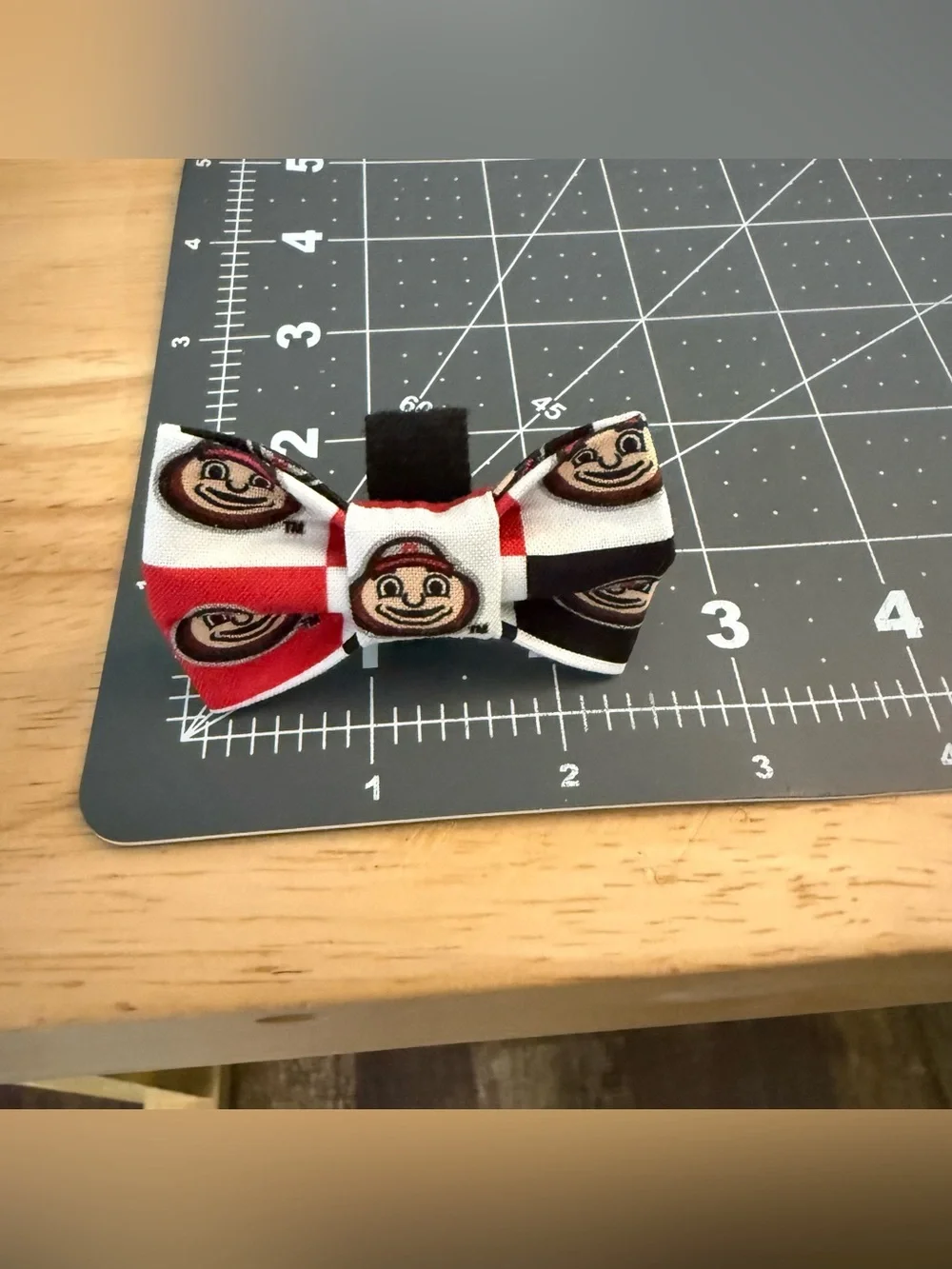 Ohio State Buckeye Pet Bowtie (small)